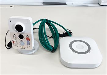 高齢者見守りカメラ『ユーコとヨーコ』