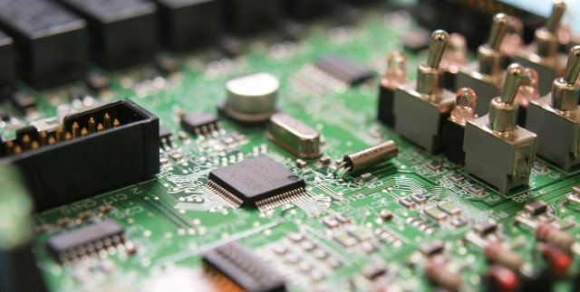 【技術コラム】電子部品を守る「封止技術」とは