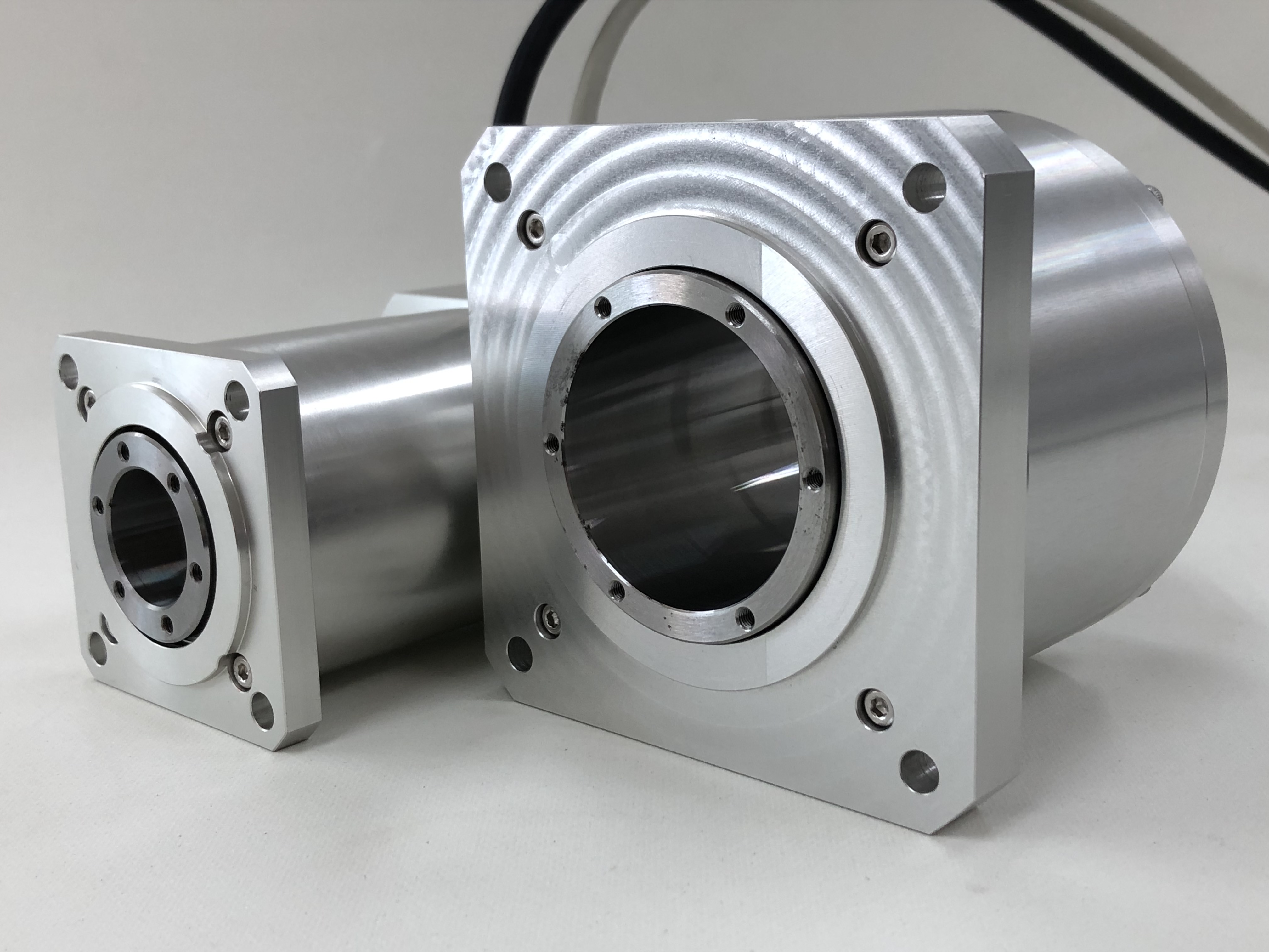 【中空軸サーボモーター】　小ロット製造・セミカスタム対応可能！