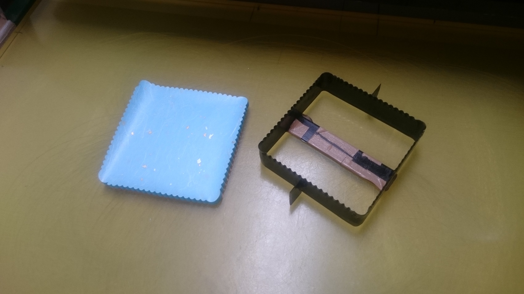 【無償テスト・サンプル可】ギザ型抜き　打ち抜き加工