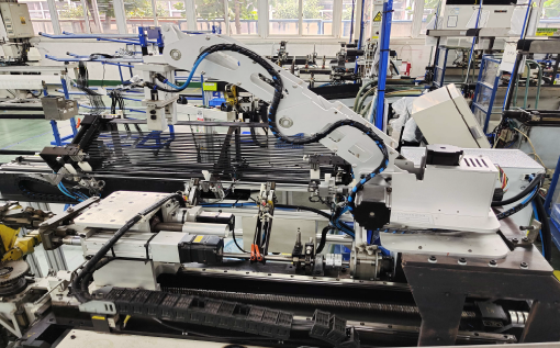 【製作導入事例】自動機械(省力機械)＜中国での製作＞