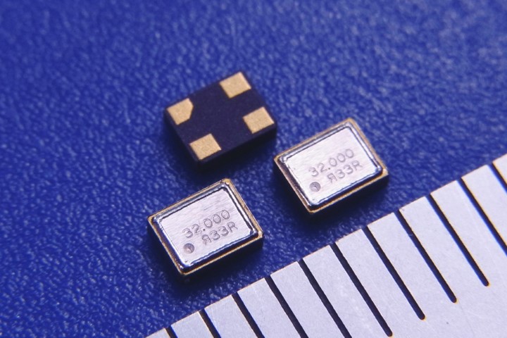 SMDクロック用水晶発振器(SPXO)『FCXO-05』