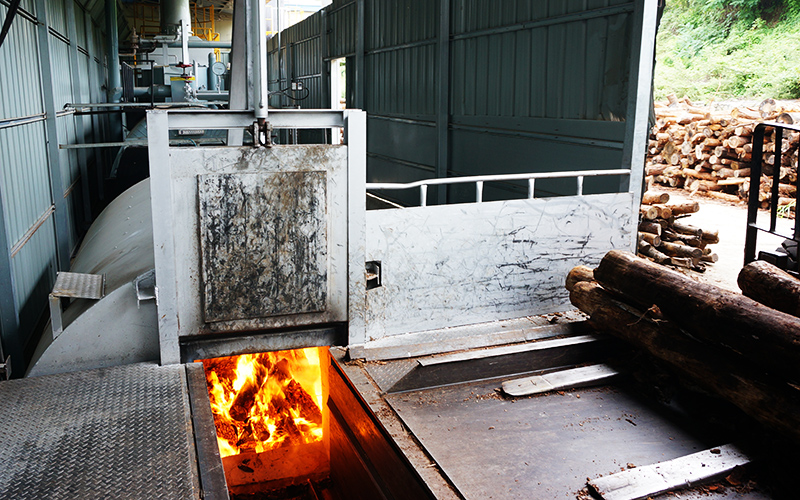 ボイラー『丸太燃料ボイラー』