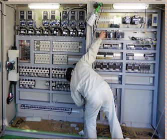 制御盤　製作サービス