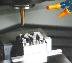 プラスチック金型