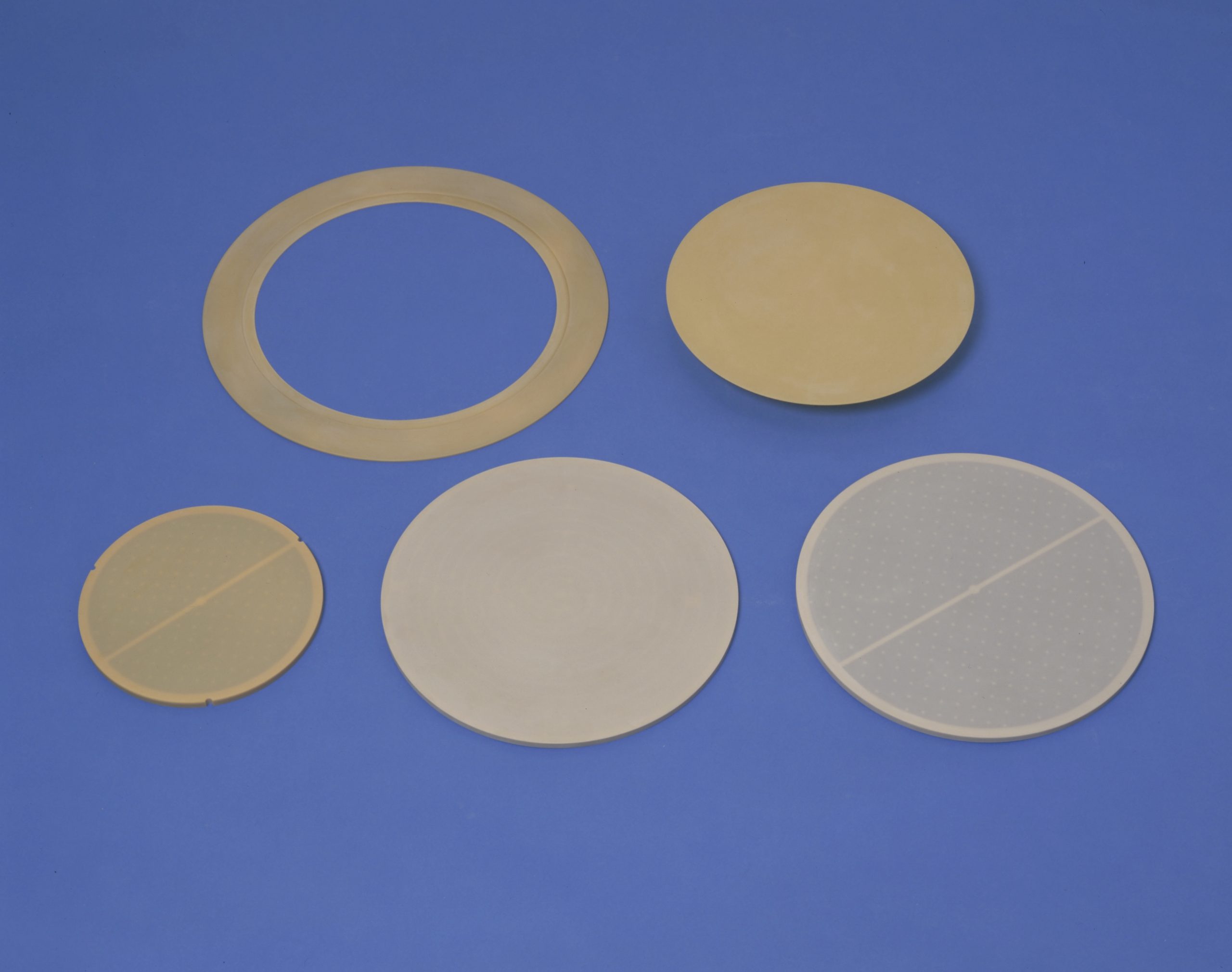 高純度アルミナセラミックスADS「電気絶縁性、高強度、耐摩耗性」