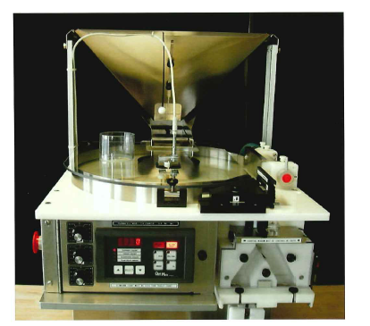 錠剤・カプセル計数瓶詰機『MODEL TC4』
