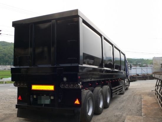 HARDOX（ハルドックス）耐摩耗トラック車体・床張り製品事例