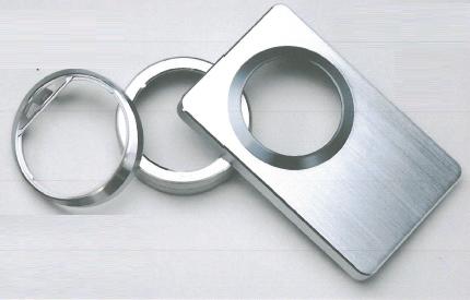 深絞りとコイニング鍛造の複合加工