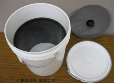 放射線遮蔽容器『トーマス・シャペー  ル』