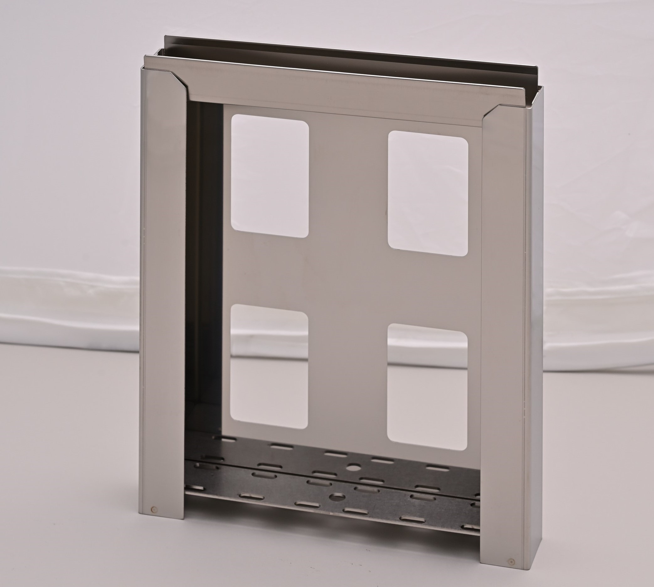 半導体製造用治工具　スタックマガジン（モールドカセット）