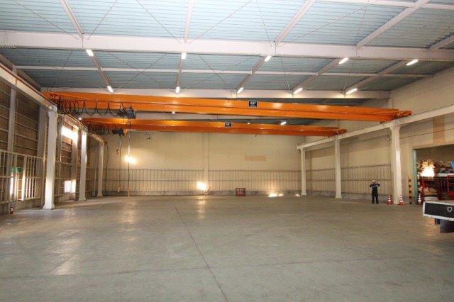 独立形ユニットクレーン