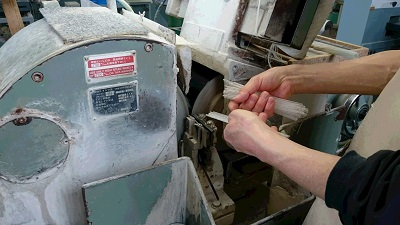 光学機器用レンズ・ロッド材　成形切断加工サービス