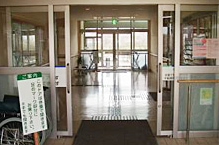 『ツウカイドア』【安全性・電源レスを実現した自動ドア】