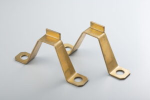 【ベンダー加工事例】『バルブ押さえ』真鍮 C2801