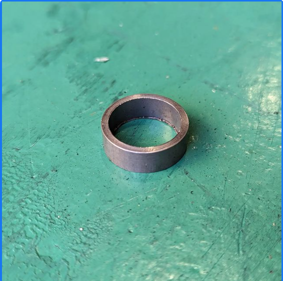 パイプ切断　1,000種類以上の特注品製作実績あり！