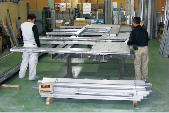 鋼製建具『ビル用スチールオーダーサッシ』