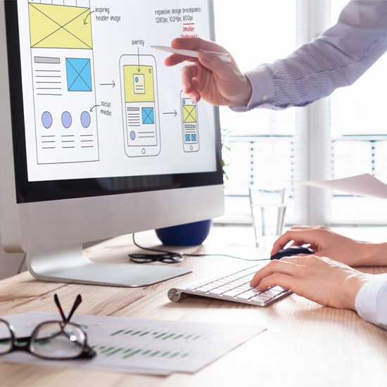 Webサイト＜企画・制作・保守＞