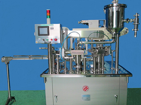 【ヨーグルト、プリン、ゼリー等】樹脂カップ用充填シール機