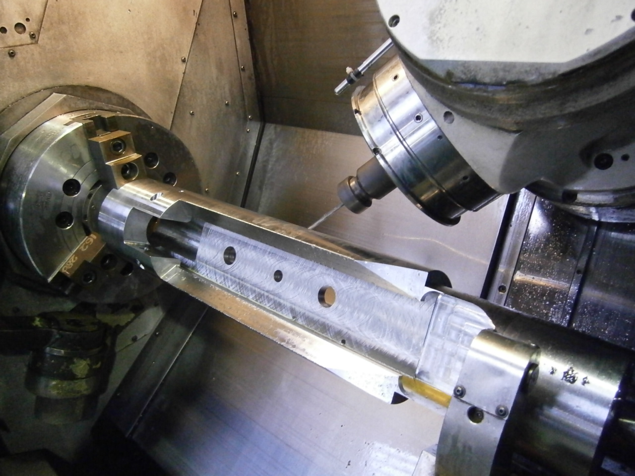 金属加工サービス