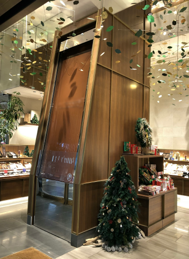 店舗装飾用　チョコレートの滝（チョコレートファウンテン）