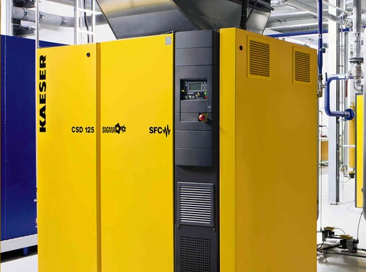 圧縮空気システム導入事例：航空宇宙センターでの炭素繊維部品の量産