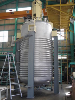 16000L反応機（タンク攪拌機一式）