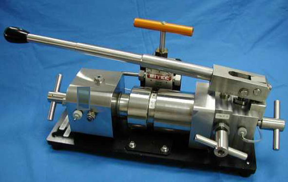 小型高圧ハンドポンプ『HP-500』