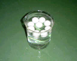 浮遊性セラミックボール