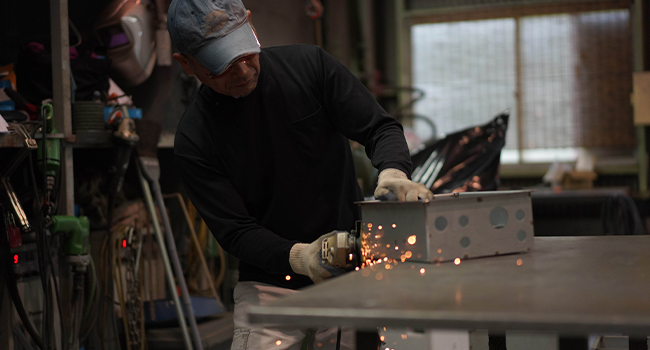 電装盤　板金加工サービス