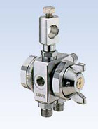 光触媒液剤の吹付けに特化し、初心者の方にも使いやすいスプレーガン