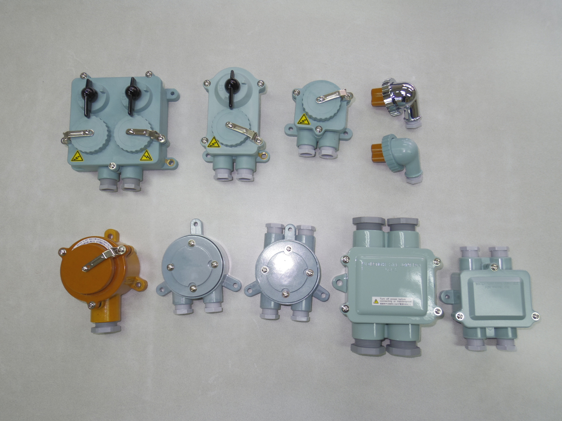 船舶用レセプタクル・プラグ各種配線器具