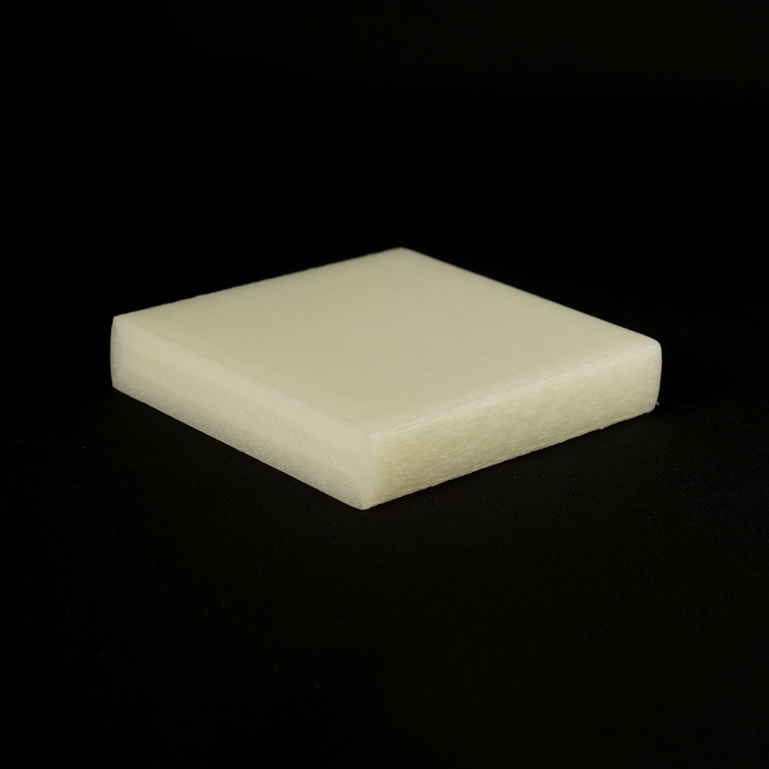 クランウッド（合成木材）