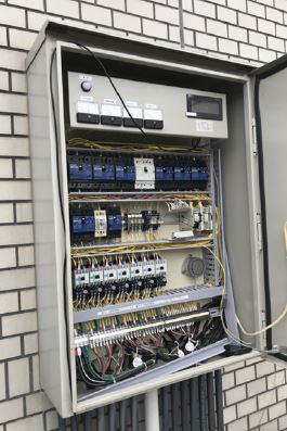 PLC・タッチパネル盤工事＜施工事例集【※無料進呈中】＞