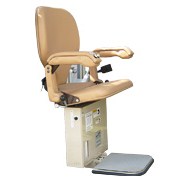 階段昇降機　屋外曲線階段用　楽ちん号「KFB」