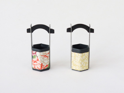 手軽に作れる 手作り工芸品 【ようじ入れ】