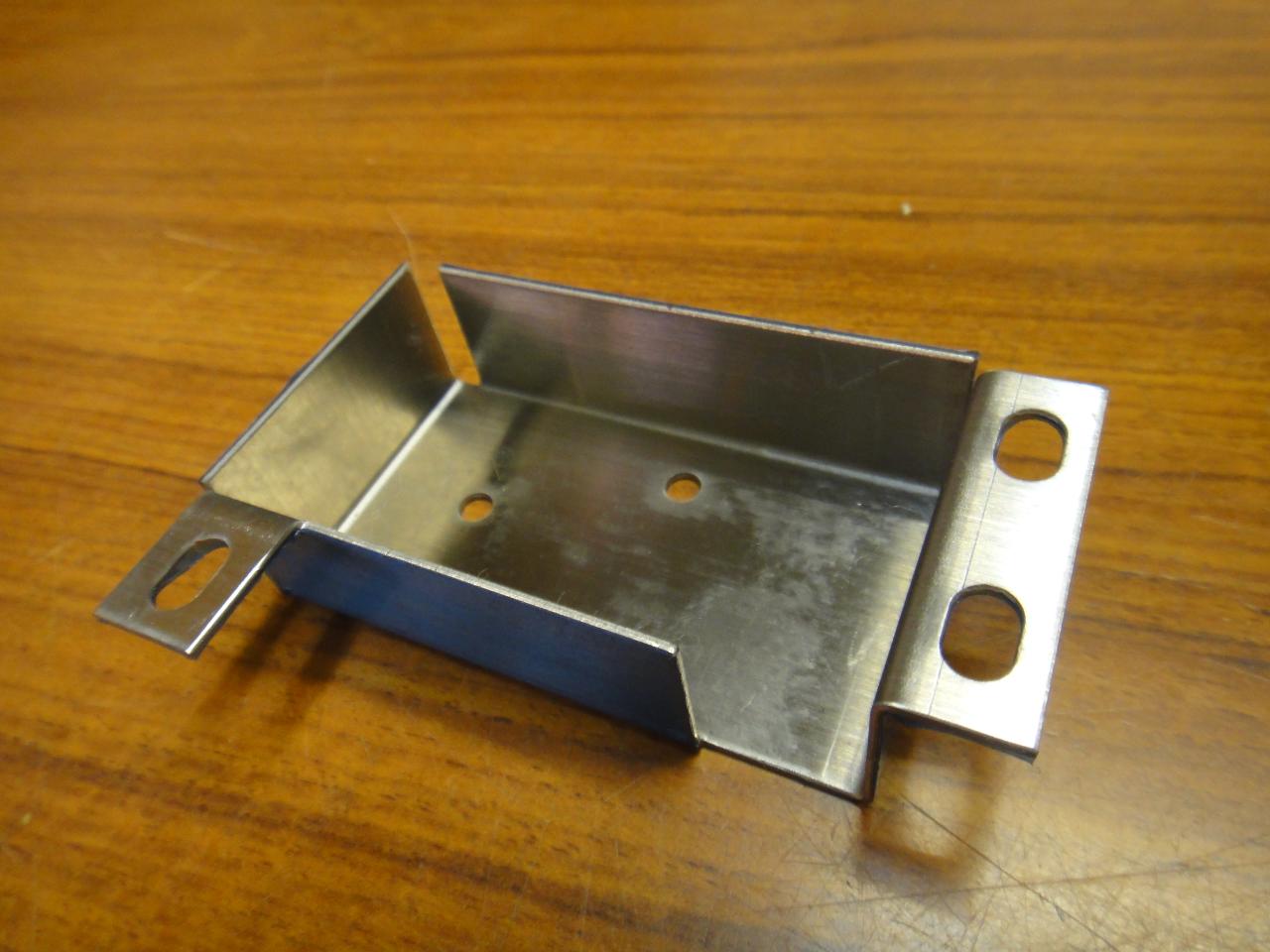 金属プレス加工サービス