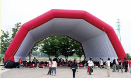 『エアアーチ・ドーム』