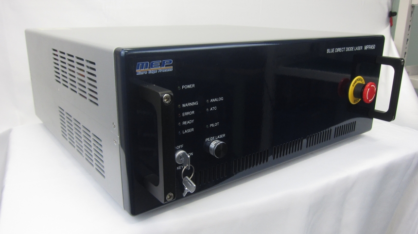 『青色半導体レーザ』高出力ファイバ結合型