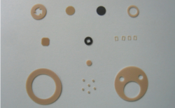 『PEEK(ポリエーテルエーテルケトン)』