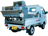 散布　軽トラック搭載型堆肥散布車