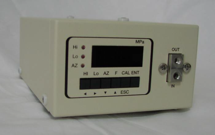 小型高性能デジタル圧力計『L.TEX8120シリーズ』