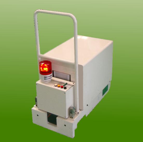 無人搬送車 AGV【工場内の製品台車などを自動搬送】