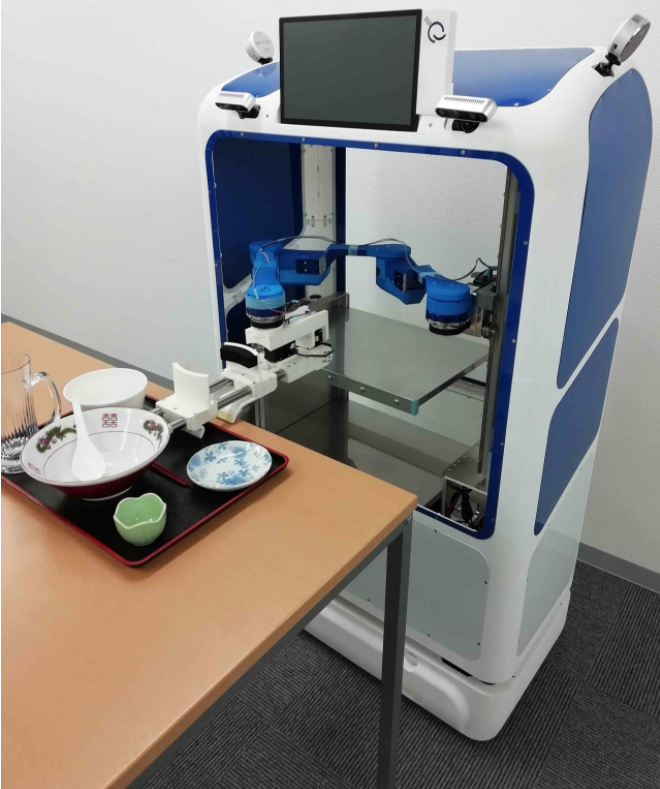 自社プロダクト事業（全自動配膳・下膳ロボット）