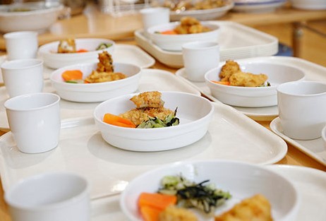 給食サービス