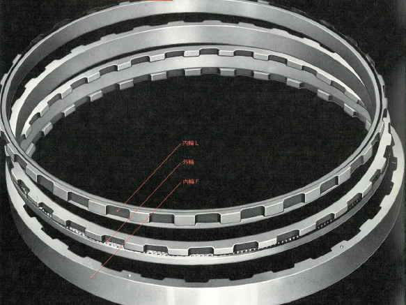 クラッチドア『ラッチダー(R)』