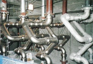 免震配管システム『ウィロー』