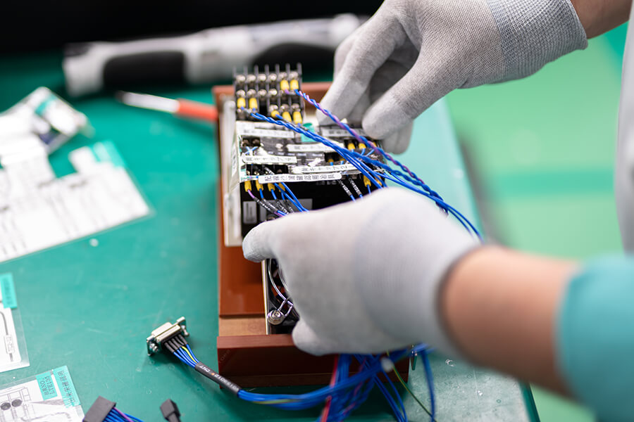 電子機器製造受託サービス