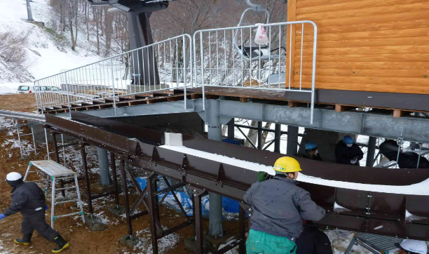 【製作事例】ボブスレー搬送コンベア