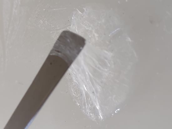 シリコーン生ゴムが形成されるエマルジョン　ソフナー３３０